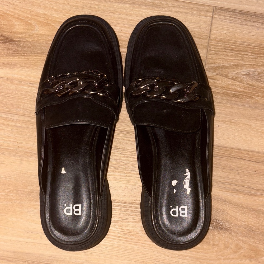 BP Black Chain Detail Mules